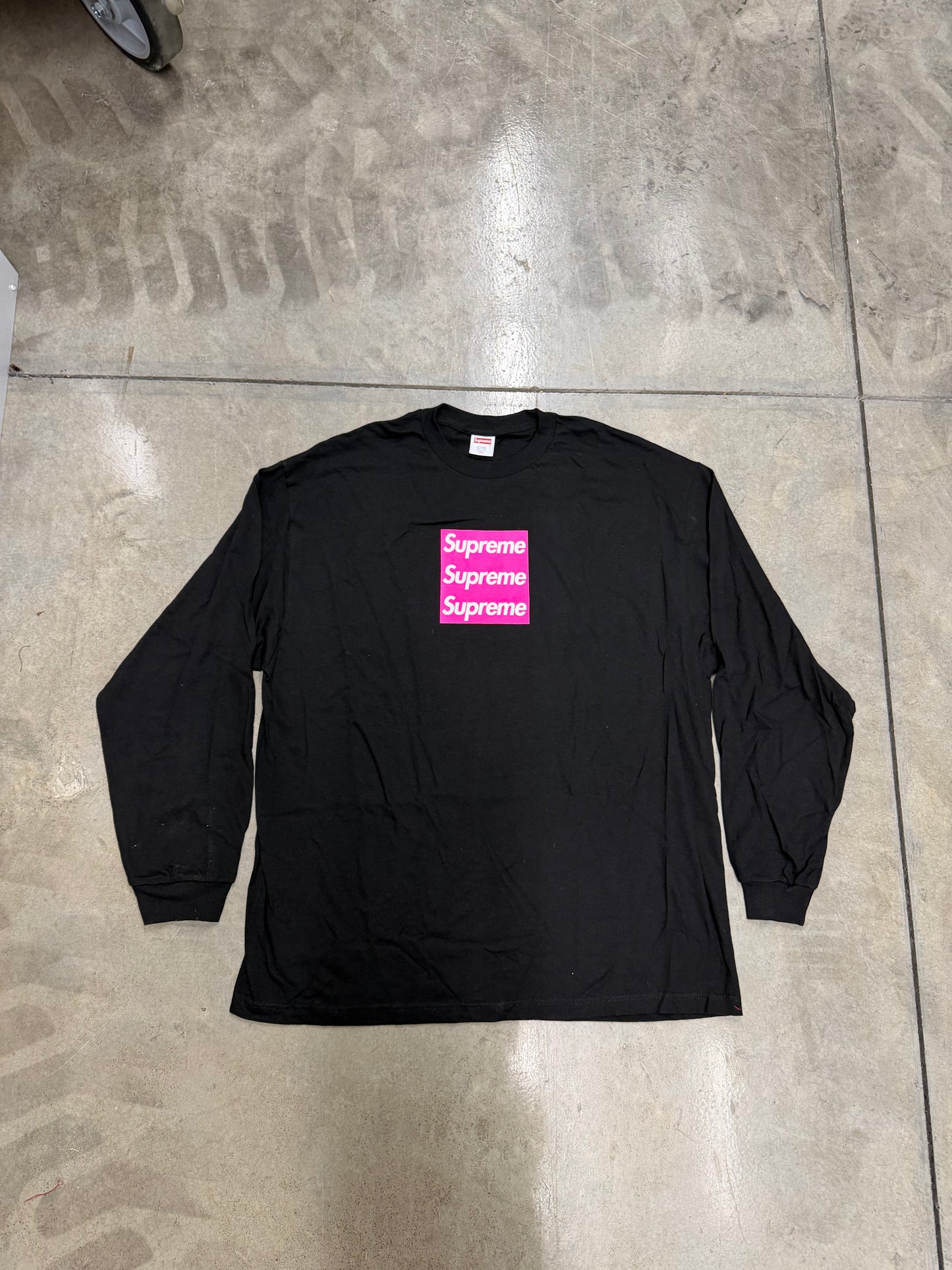 GLOW IN THE DARK TRIPLE BOXLOGO LONGSLEEVE