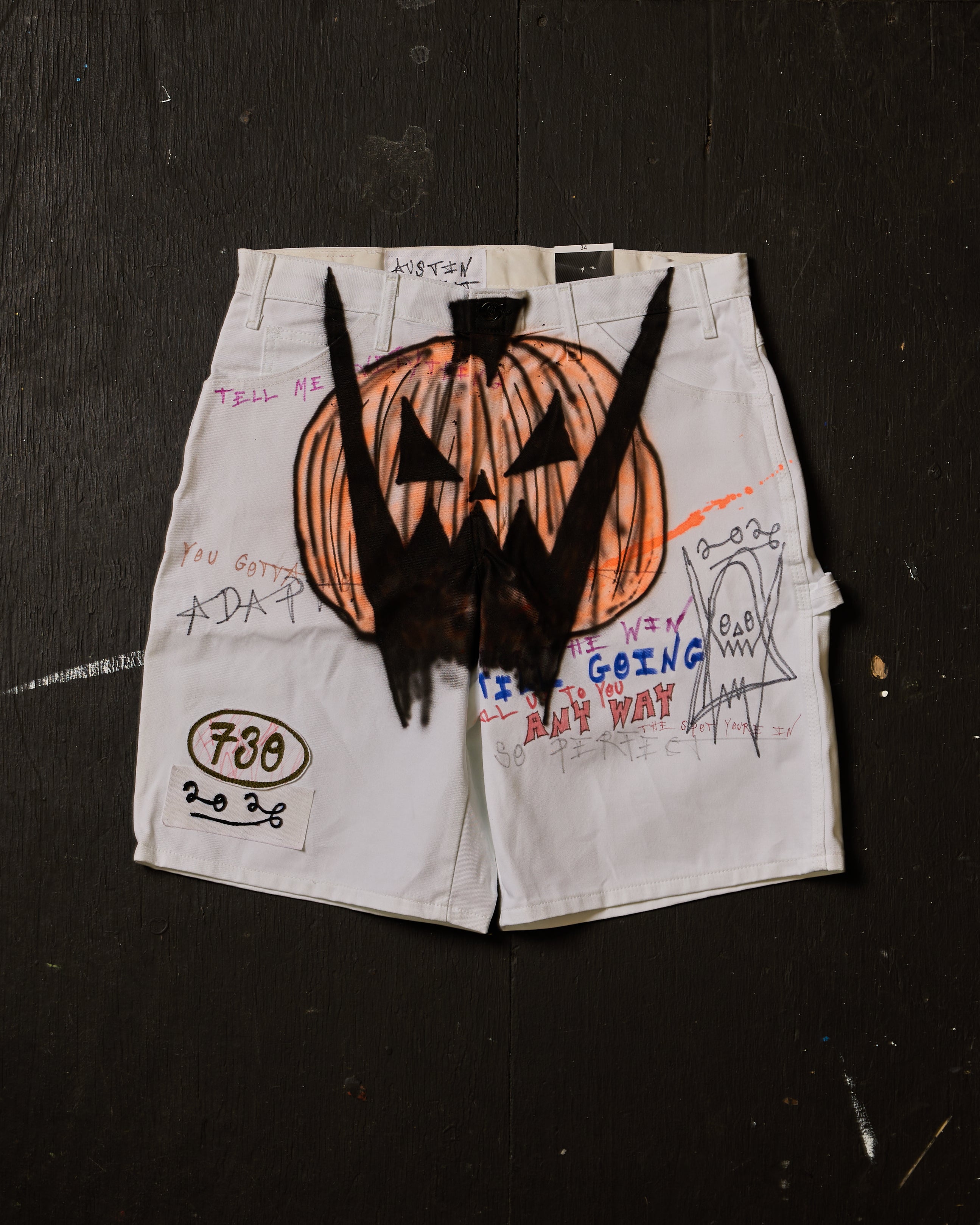 AIRBRUSHED PUMPKIN UTILITY SHORT #10 (SIZE 34)