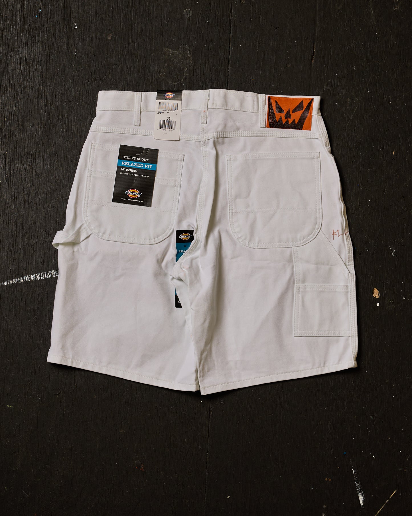 AIRBRUSHED PUMPKIN UTILITY SHORT #10 (SIZE 34)