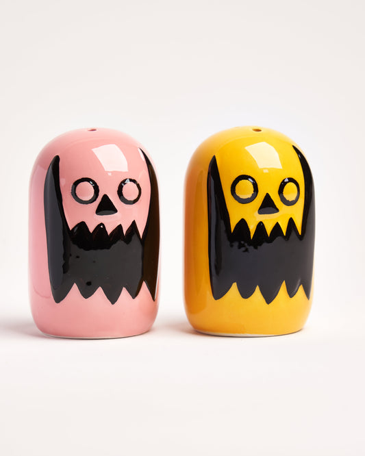 SALT AND PEPPER SHAKERS