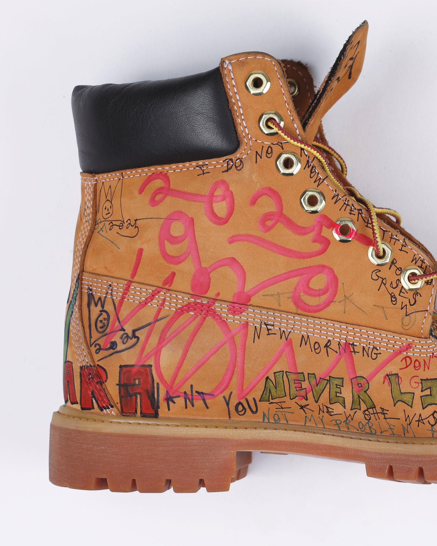 HAND DRAWN PUMPKIN TIMBERLANDS