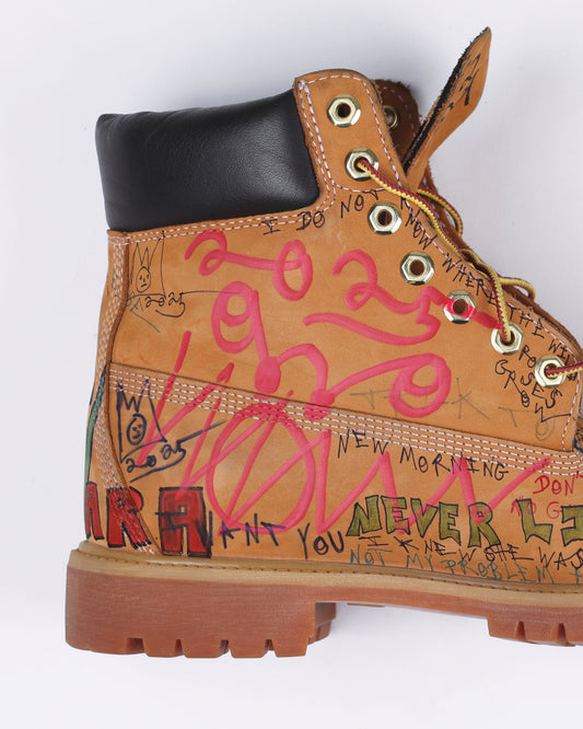 HAND DRAWN PUMPKIN TIMBERLANDS