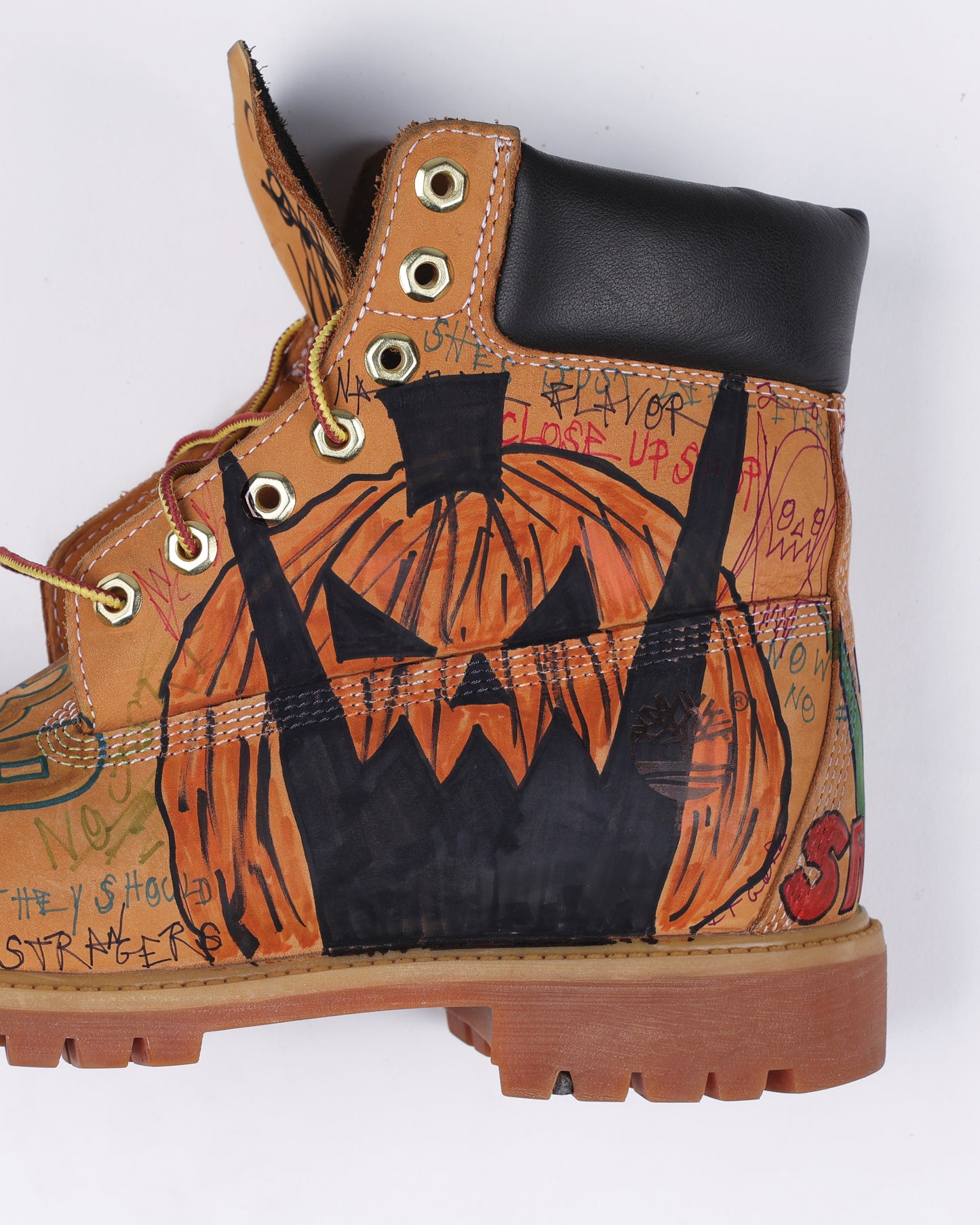 HAND DRAWN PUMPKIN TIMBERLANDS